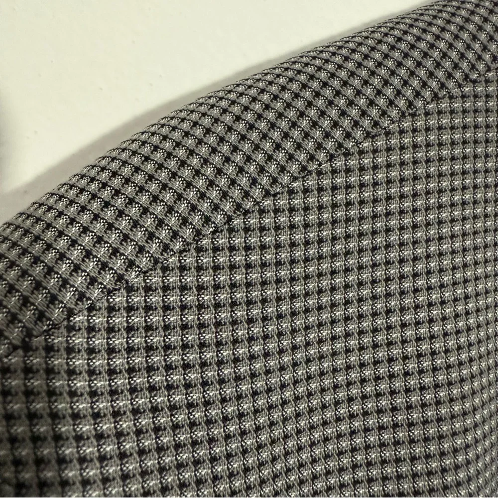 Armani Collezioni Men's Gray Plaid Wool 3‎ Button Sport Coat Size 42 Long